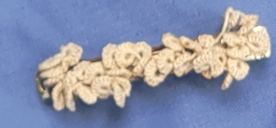 Cream Meadow Hand-Tatted Lace Barrette